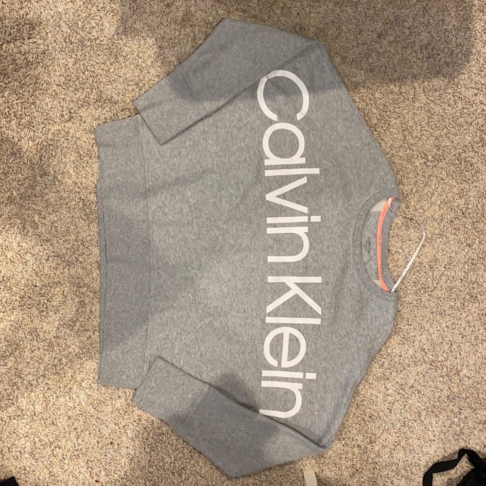 Calvin Klein cropped grey crew neck